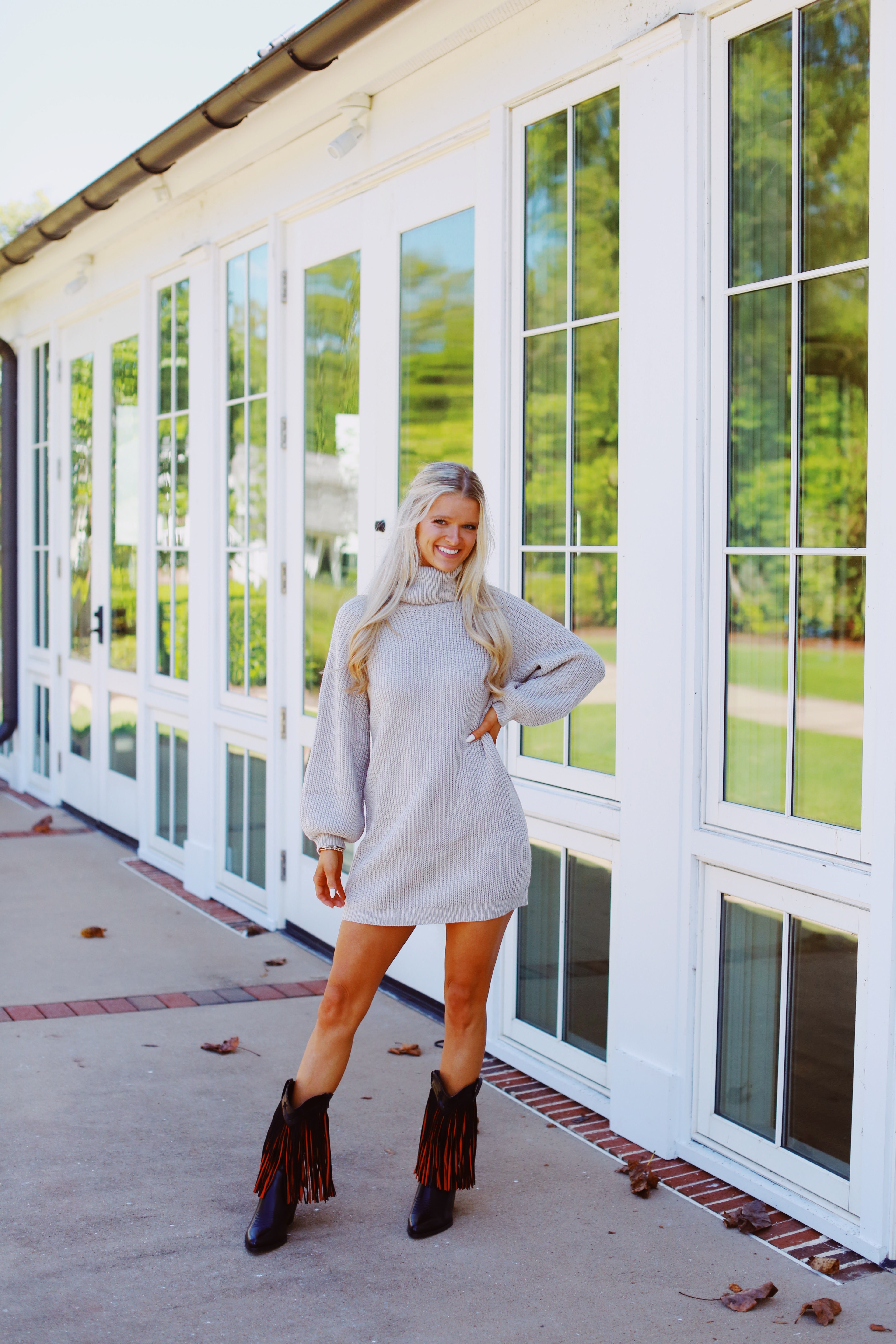 White Ruffle Sleeve Sequin Tiger Face Shirt – Queen of Threads